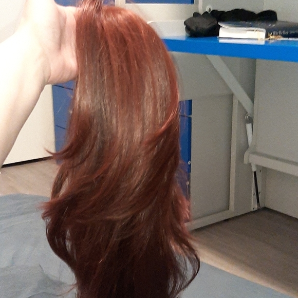 Synthetic wig - Picture 2 of 2